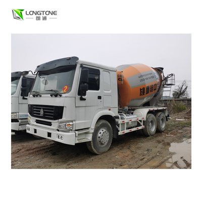 Sinotruck Howo में कंक्रीट मिक्सर ट्रक का इस्तेमाल किया गया है